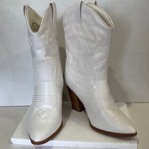 White Western-Style Women's Boots